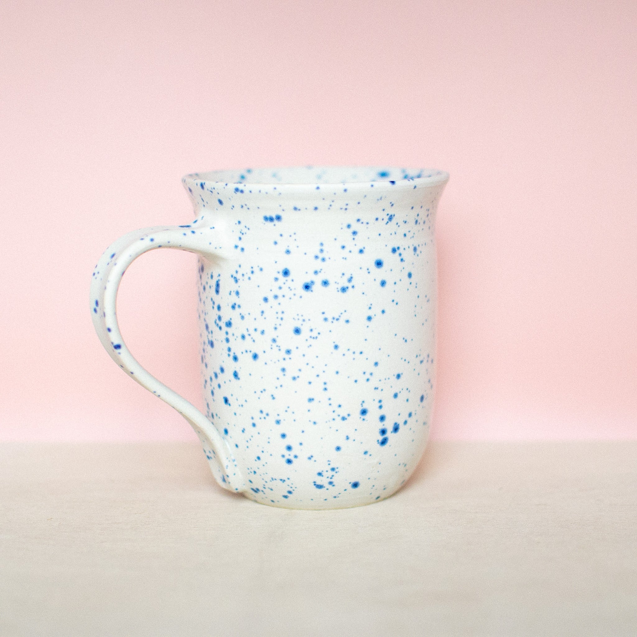 café cup splatter
