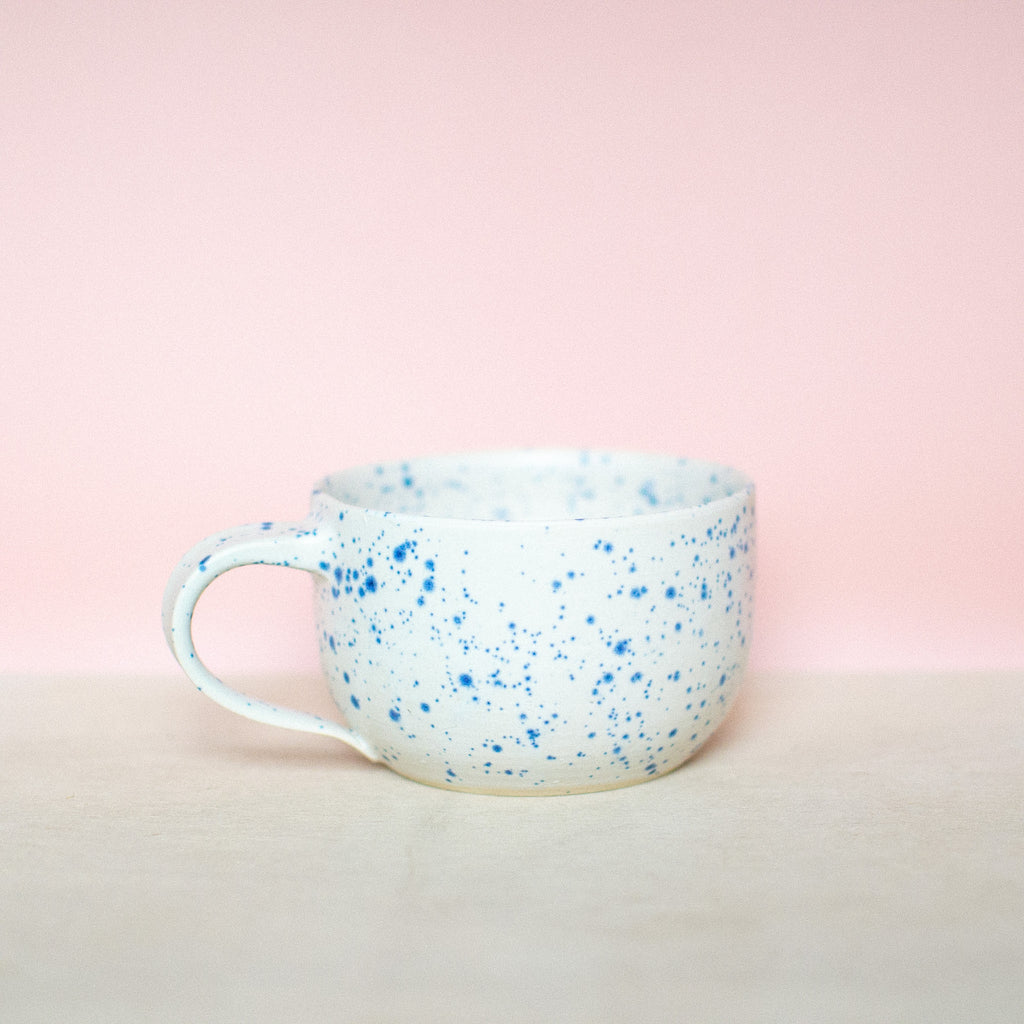 café cup splatter