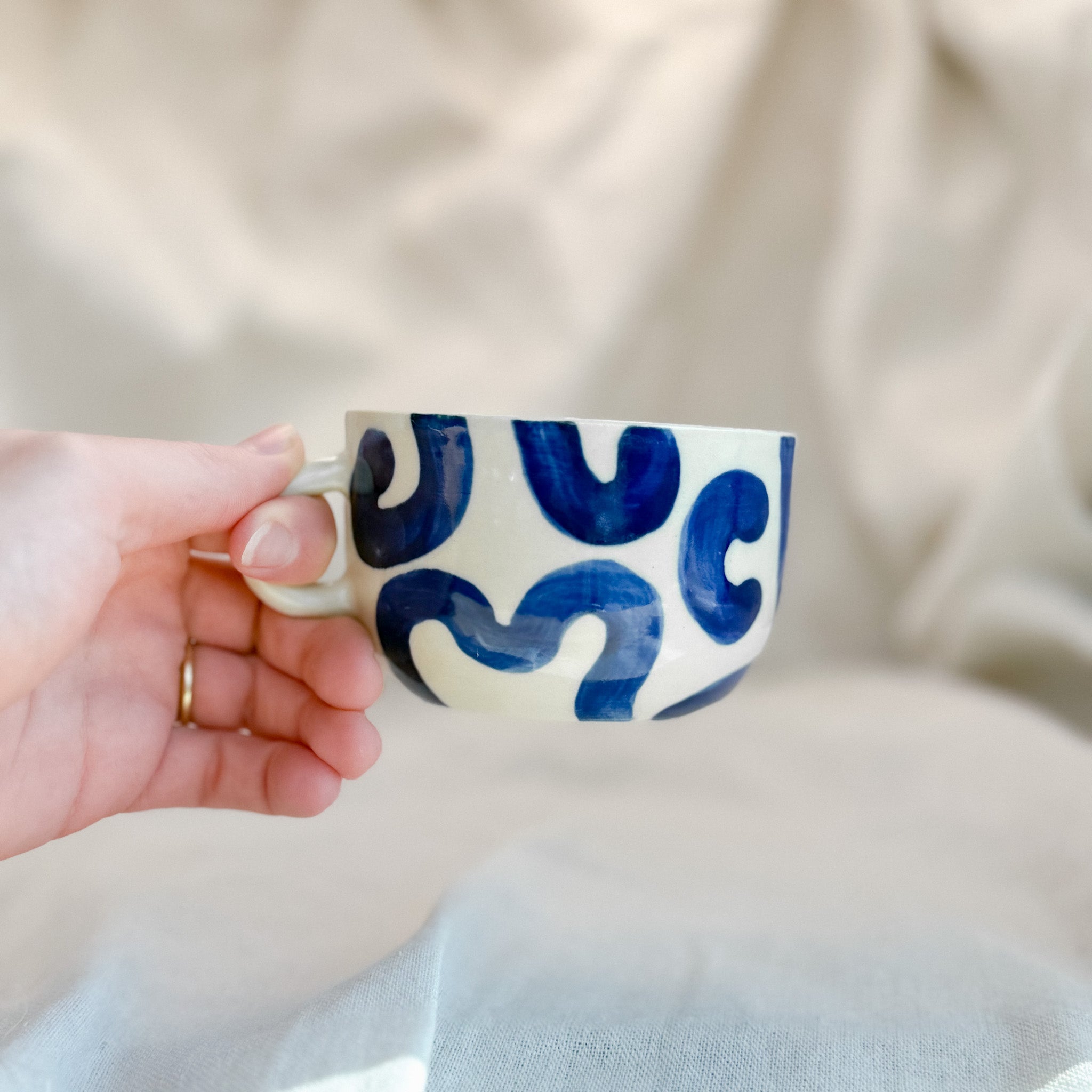 blue pattern classic cup