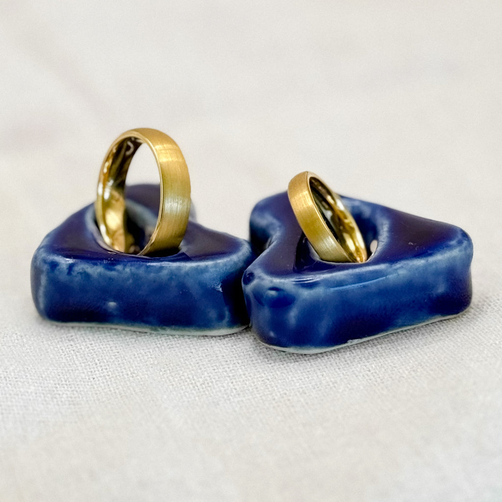 cobalt ring holder