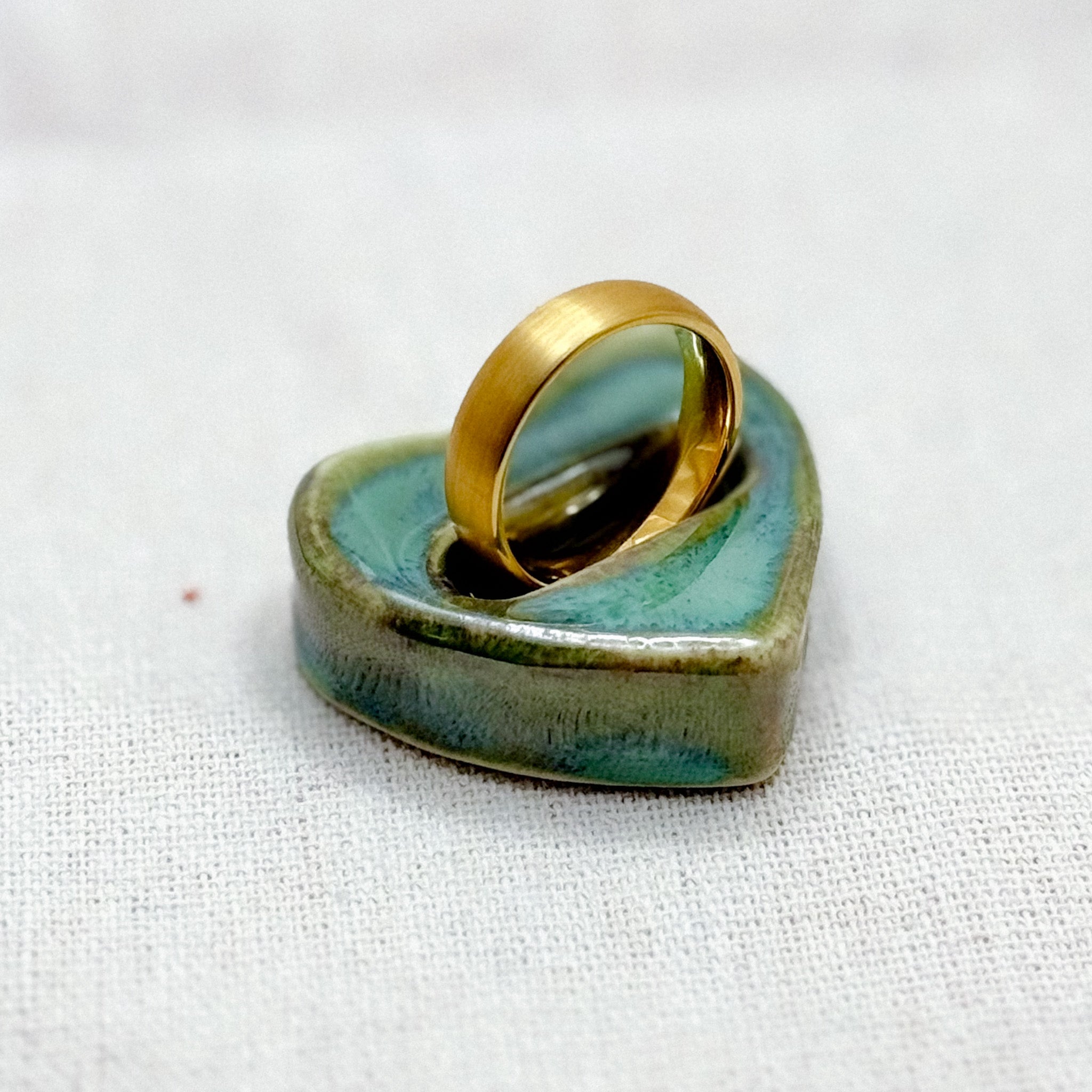sage ring holder